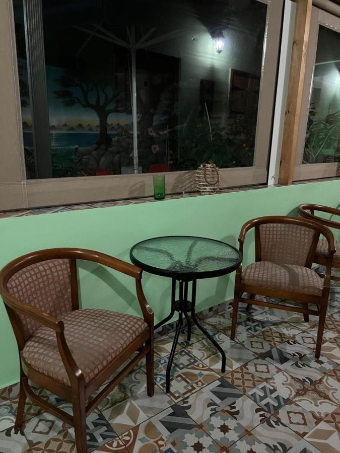 Zouglas App Guesthouse Limassol Kültér fotó